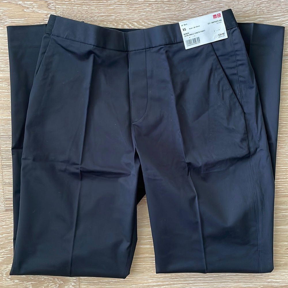 NWT Uniqlo Women’s Satin Ankle Length Pants - XS Black